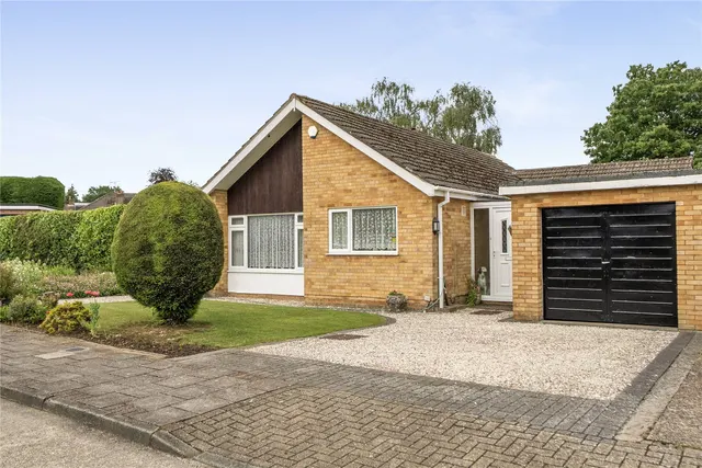 Photo 2 — Malan Close, Westerham, Kent, TN16