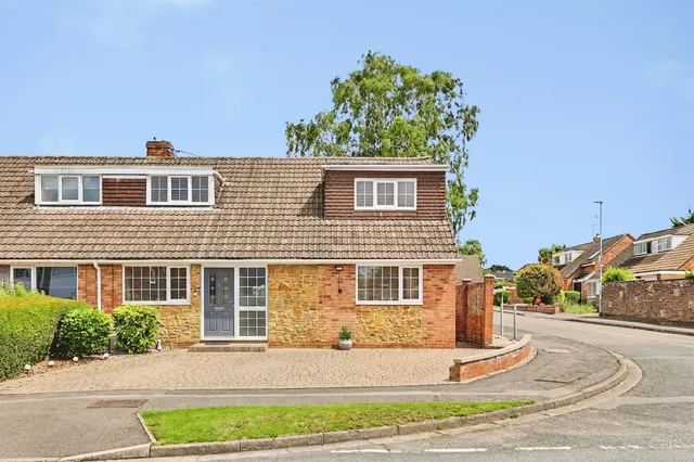 Falcutt Way, Northampton, photo 1