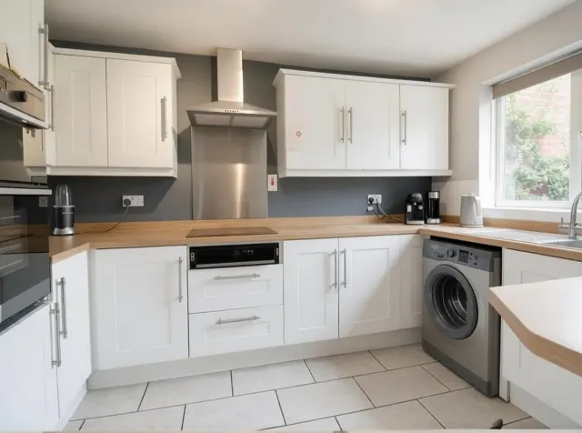 Manley Close, Northwich, photo 3