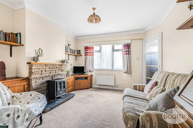 Sutton Avenue, St. John's, GU21, photo 2