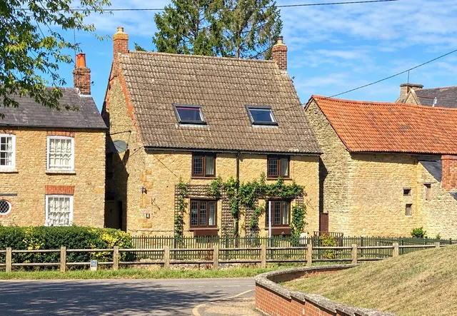 Chase Park Road, Yardley Hastings, NN7, photo 1