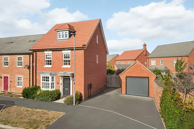 Harvington Crescent, Hanslope, MK19, photo 1
