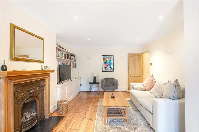 Photo 2 — Offerton Road, London, SW4