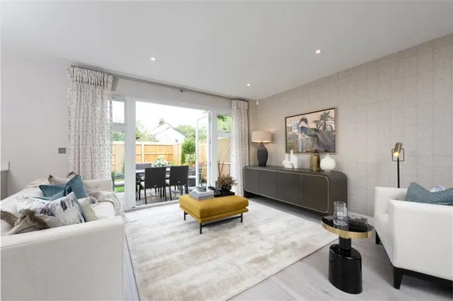 Moorfield Mews, Staines-upon-Thames, TW18, photo 2
