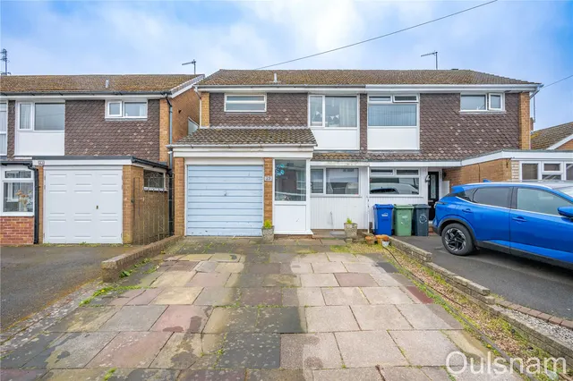 Spinney Close, Stourbridge, West Midlands, DY8 5LA, photo 1