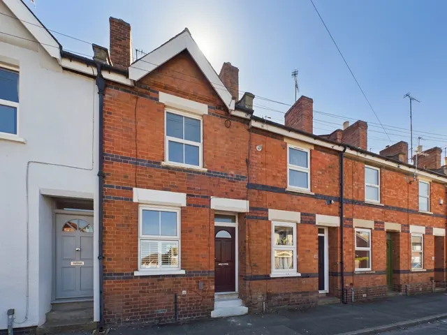 Millbrook Street, Cheltenham, GL50 3RP, photo 1