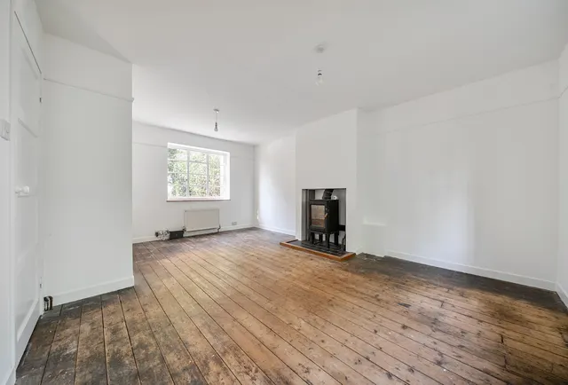 Photo 2 — The Crescent, Sevenoaks, TN13 3QX
