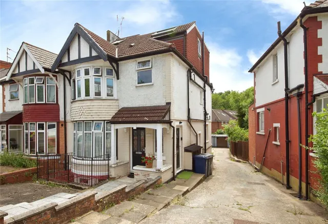 Colney Hatch Lane, LONDON, London, N11, photo 1