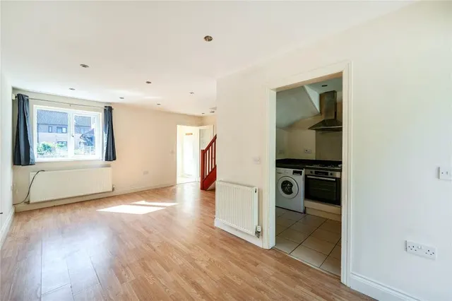 Japonica Walk, Banbury, OX16, photo 2