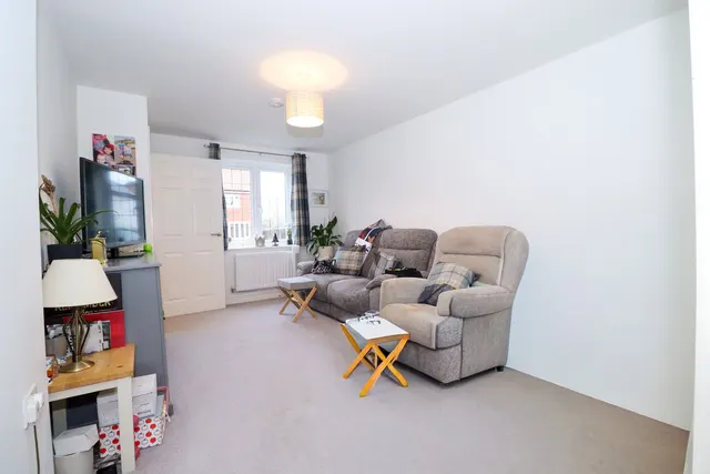 Longhall Road, St. Neots, PE19, photo 2