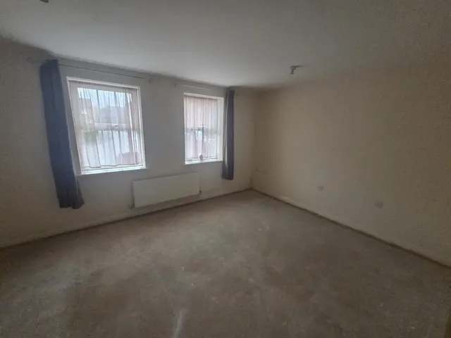 Sherwood Street, Hucknall, NG15, photo 3