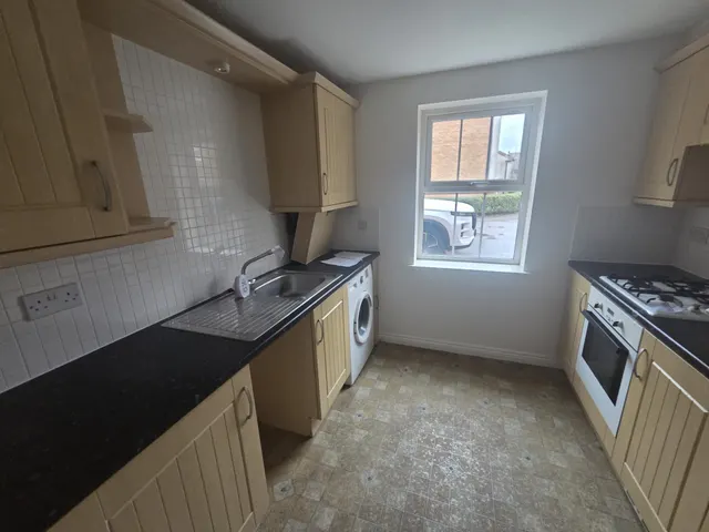 Sherwood Street, Hucknall, NG15, photo 2