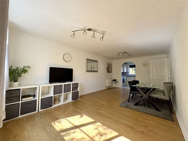 Photo 2 — Lennox Close, Chafford Hundred, Grays, Essex, RM16