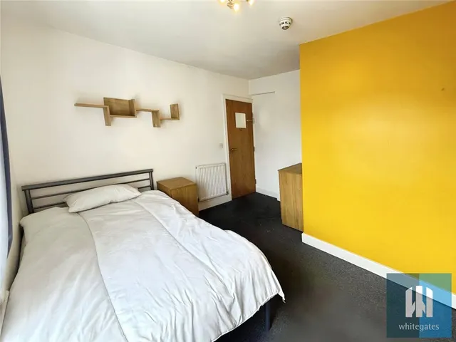 Firth Street, Huddersfield, HD1, photo 3