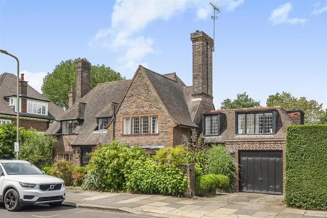 Wellgarth Road, Hampstead Garden Suburb, NW11, photo 1
