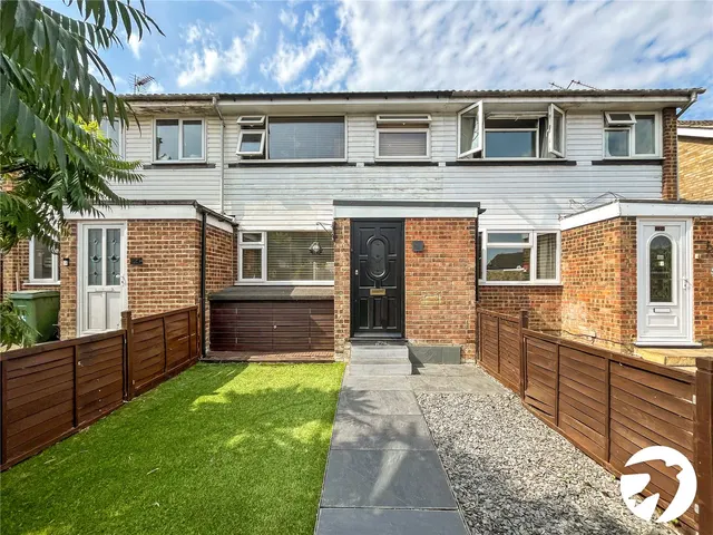 Higham Close, Tovil, ME15, photo 1