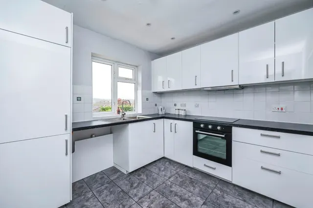 Walker Street, Eastwood, NG16, photo 2