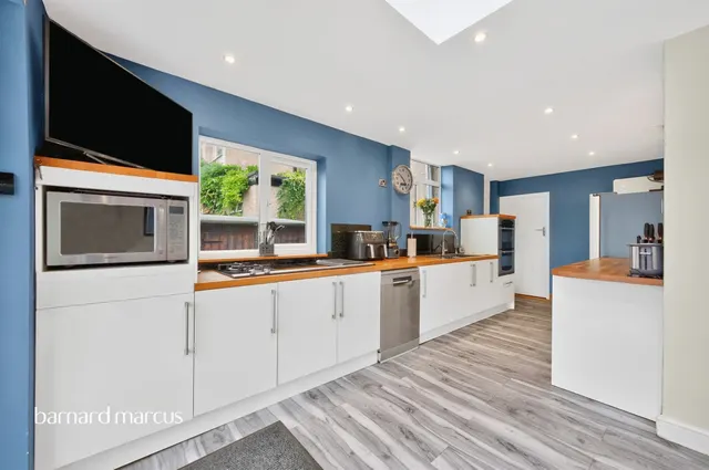 Ruxley Lane, Epsom, KT19, photo 3