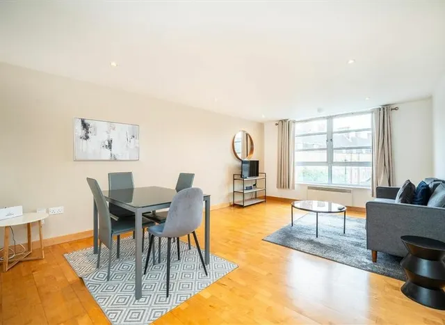Leyden Street, Spitalfields, E1, photo 1