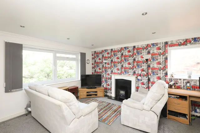 Queen Victoria Road, Sheffield, S17, photo 2
