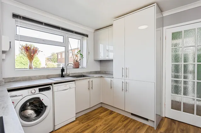 Turners Way, Burgess Hill, RH15, photo 3