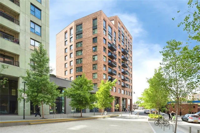 Dipper Drive, London, E3, photo 1