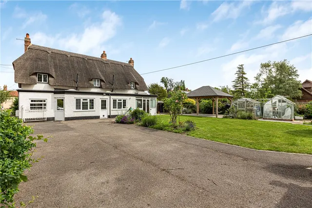 High Street, Sutton Courtenay, OX14, photo 1