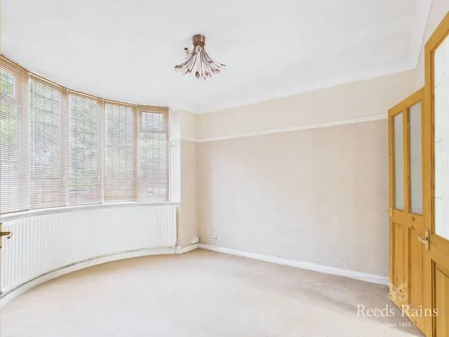 Acklam Road, TS5, photo 2