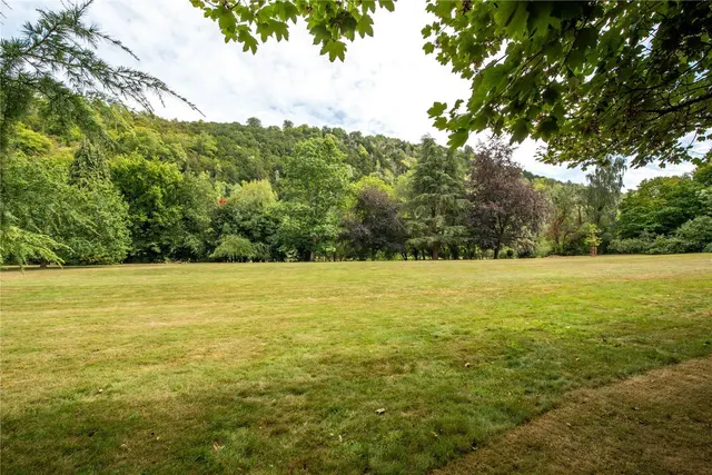 London Road, Dorking, RH5, photo 2