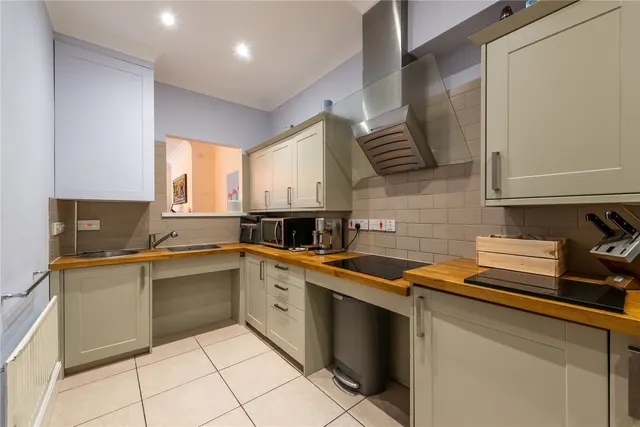 London Road, Dorking, RH5, photo 3