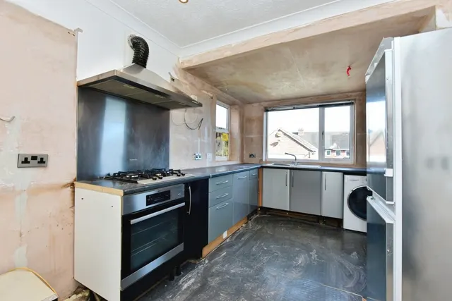 Brushfield Grove, Sheffield, S12, photo 3
