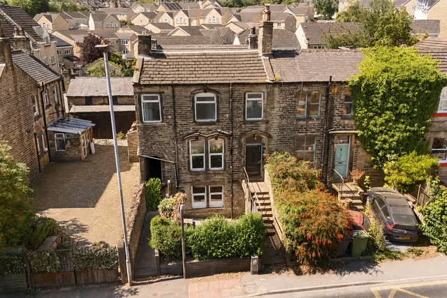 Halifax Road, Huddersfield, HD3, photo 1
