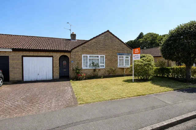 Ermine Drive, Navenby, LN5, photo 1