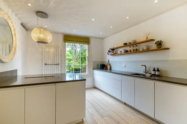 Photo 3 — Worcester Villas, Bath, BA1
