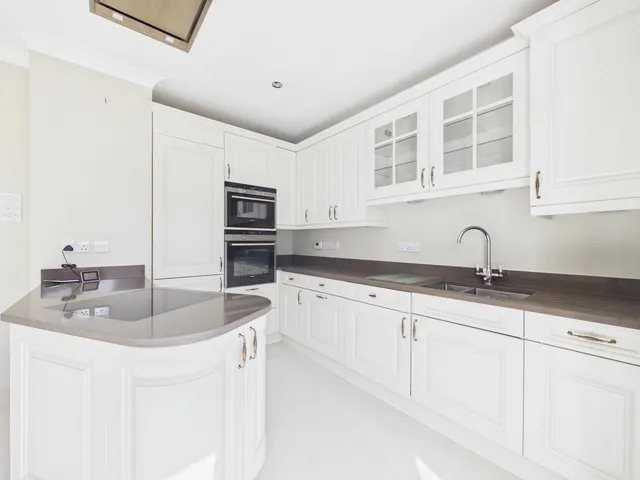 Malthouse Way, Marlow, SL7, photo 3