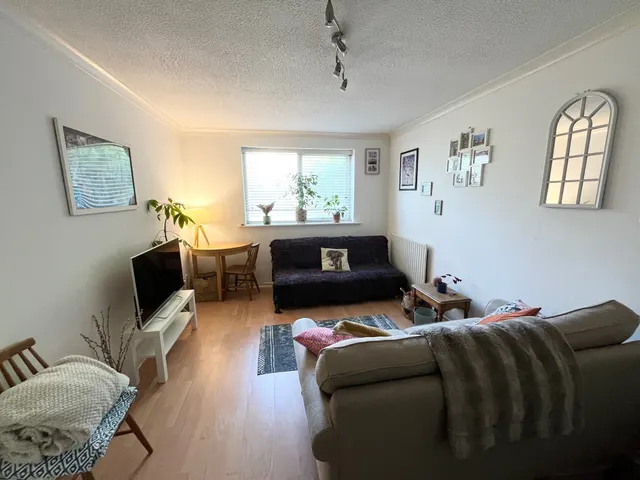 Chalice Close, Ashley Cross, BH14, photo 2