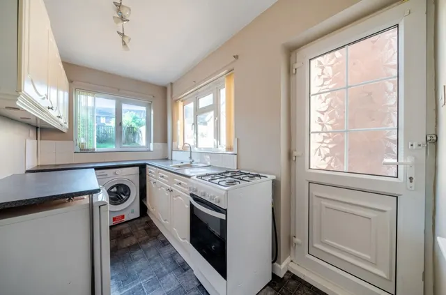 Burnell Street, Brimington, S43, photo 3