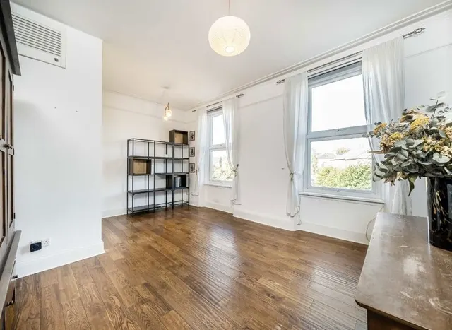 Beatrice Road, Stroud Green, N4, photo 2