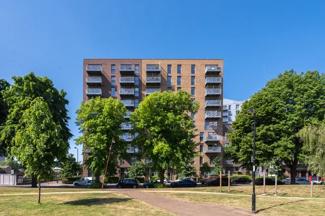 Flat 16, Lacewood Apartments, LONDON, photo 1