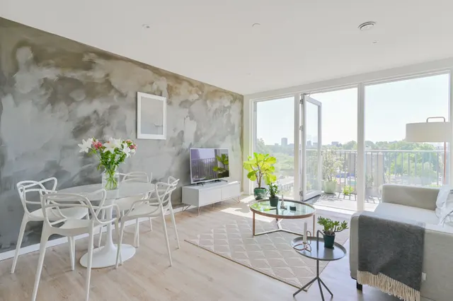 Photo 2 — Flat 16, Lacewood Apartments, LONDON