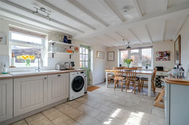 Dyers Yard, Ramsbury, SN8, photo 2