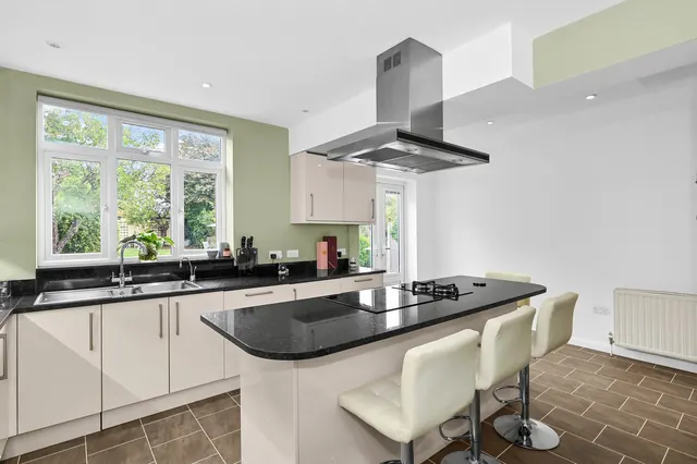 Mount Park Avenue, London, CR2, photo 3