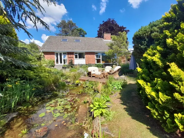 Willingham Road, Lea, photo 1