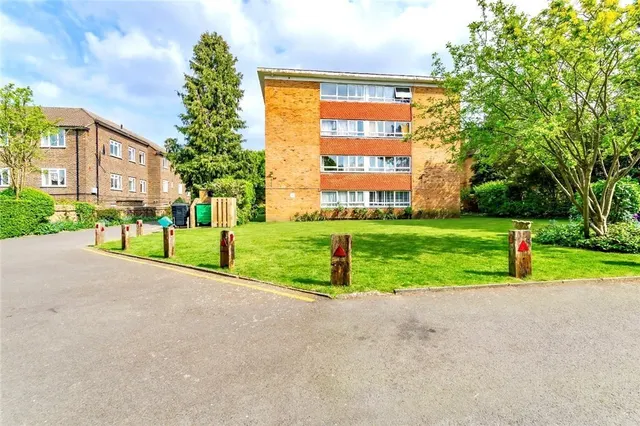 Photo 2 — Furze Court, Ashburton Road, Croydon, CR0