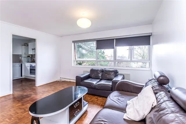 Furze Court, Ashburton Road, Croydon, CR0, photo 1