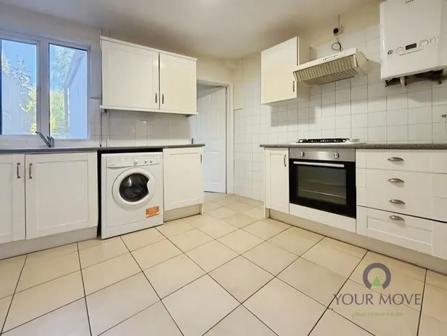 Saunders Street, Gillingham, ME7, photo 2