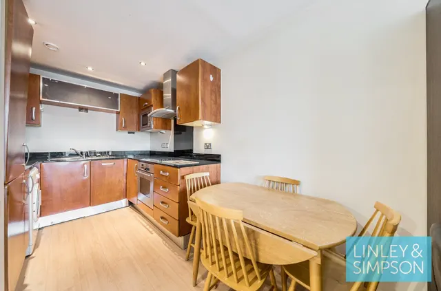 Armouries Way, Leeds, LS10, photo 2