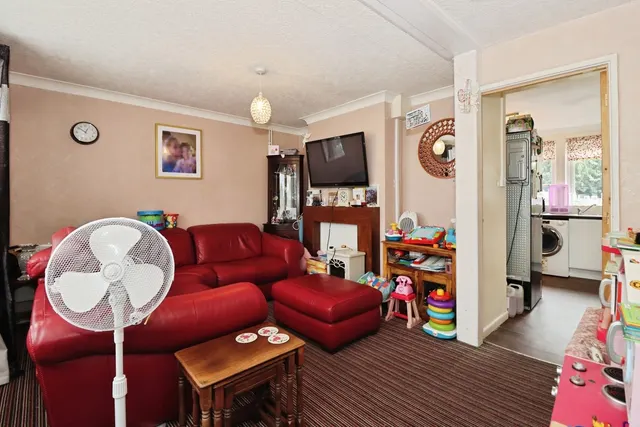 Photo 3 — Queens Road, Cadbury Heath, Bristol, BS30