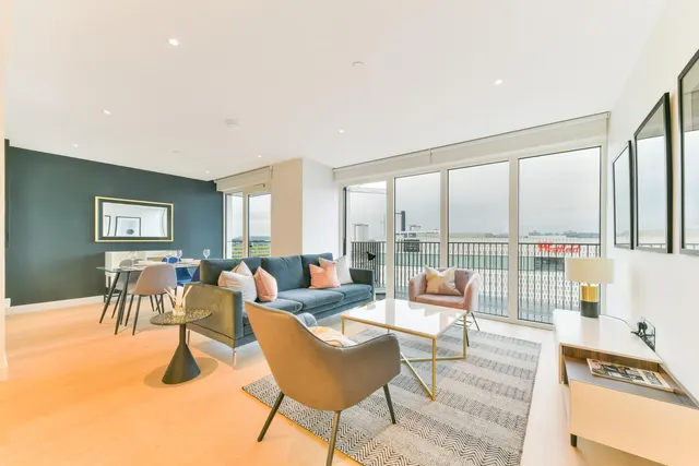 Lincoln Building, White City Living, W12, photo 1