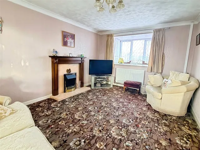 Photo 3 — Valiant Gardens, Sprotbrough, South Yorkshire, DN5